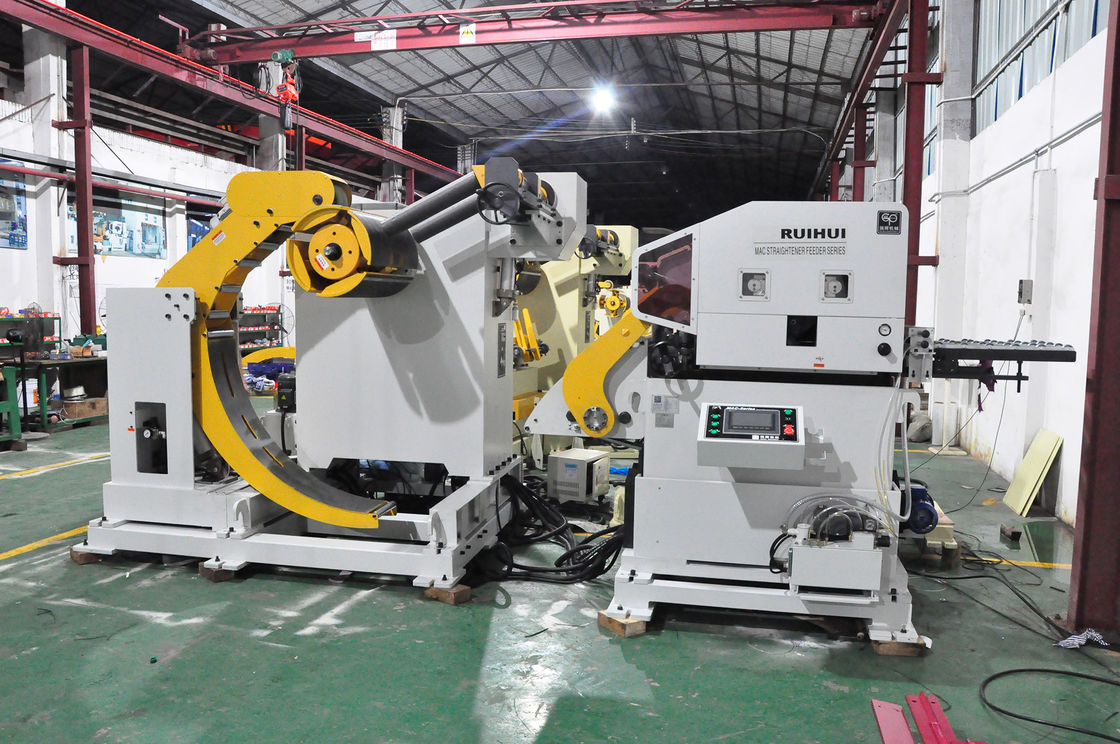 NC Accuracy Uncoiler Steel Decoiling Machine MAC4 -600A Punch Automation
