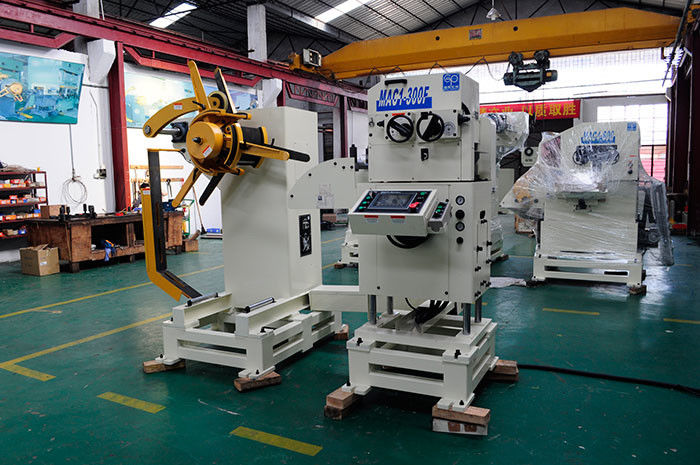 Air Punching And Feeding Straightening Machine Automatic Stamping High Precision