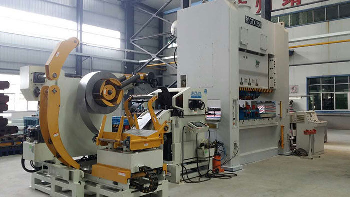 Material Coil Feeding Equipment Stamping Automation High Leveling Feeding Accuracy