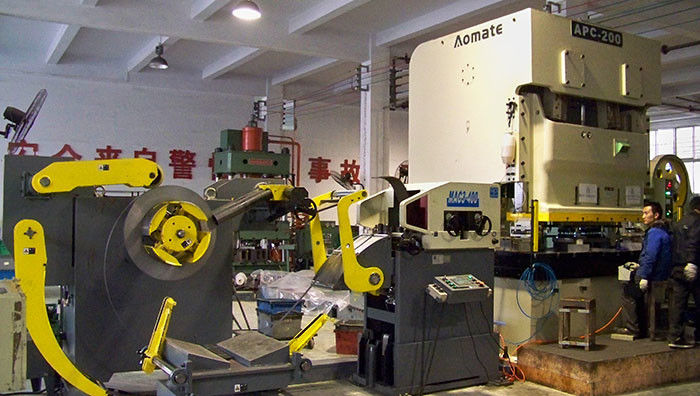 Punch Automatic Feeding Equipment/Automatic Feeder For Welding Machine